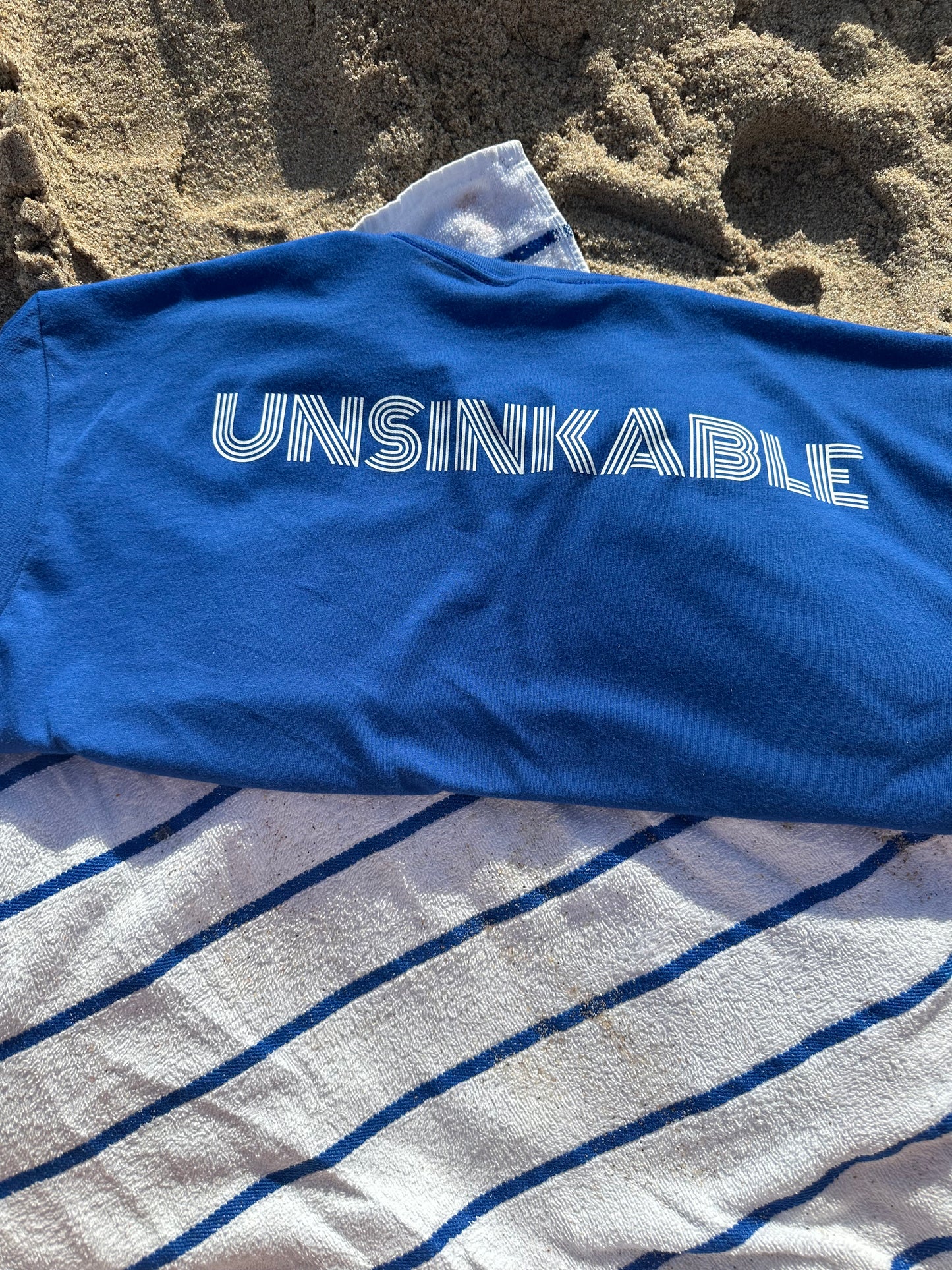 UNSINKABLE Cropped T-Shirt